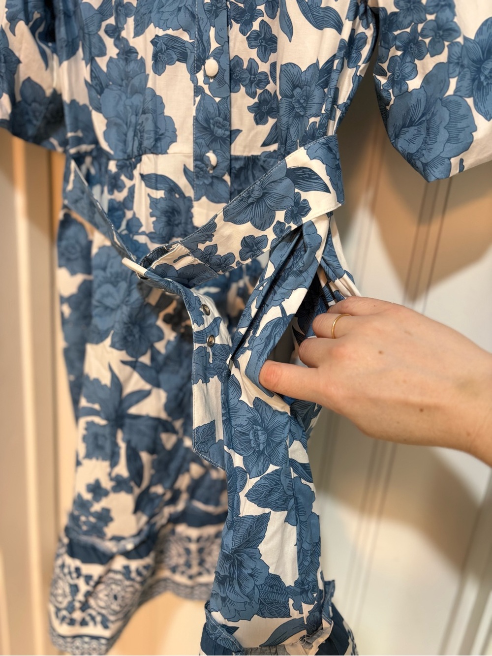 NWOT Joie Blue & White Floral Puff Sleeve Belted Cotton Mini Dress Size 4 - Picture 5 of 10